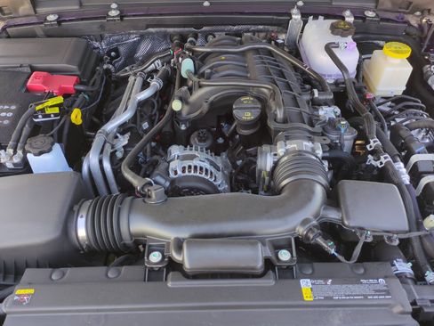 New 2026 Jeep Gladiator Sport AWD/4WD image 21