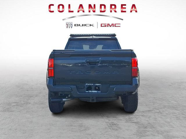 Used 2025 Toyota Tacoma TRD Off-Road AWD/4WD image 5