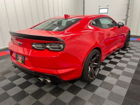 Used 2022 Chevrolet Camaro SS RWD image 3