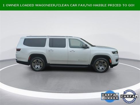 Used 2023 Jeep Wagoneer L Series II image 12