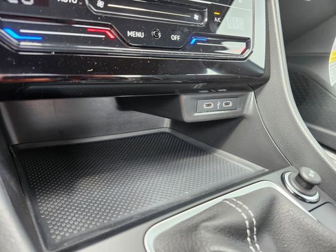 New 2025 Volkswagen Jetta Sport image 9