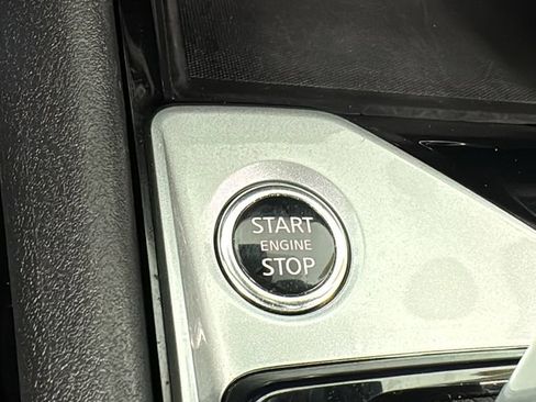 Used 2024 Nissan Altima 2.5 SV image 21