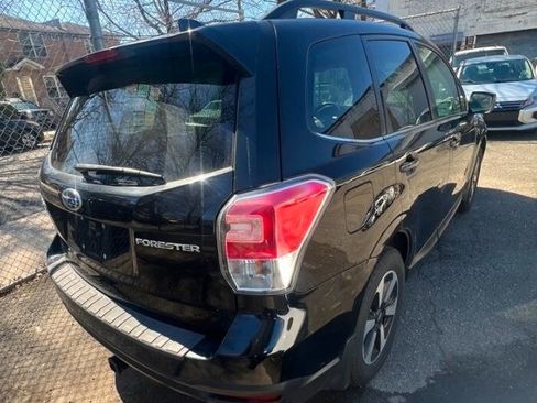 Used 2018 Subaru Forester 2.5i Limited image 5