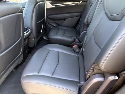 Used 2024 Cadillac XT6 Sport w/ Technology Package image 14