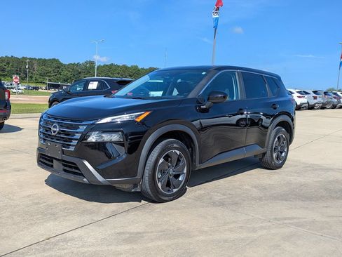 Used 2025 Nissan Rogue SV AWD/4WD image 4
