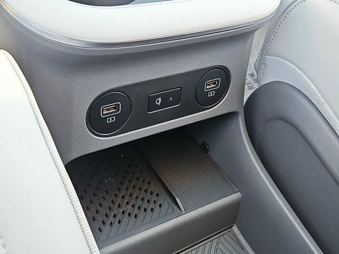 Certified 2024 Hyundai Ioniq 5 Limited RWD image 30