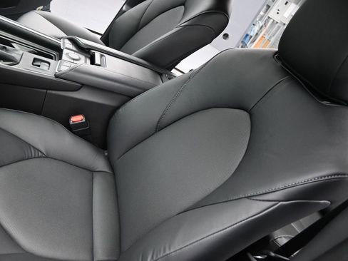 Used 2026 Toyota Grand Highlander XLE image 9