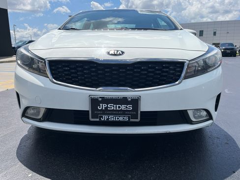 Used 2017 Kia Forte S w/ S Premium Package FWD image 6