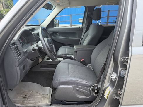 Used 2012 Jeep Liberty Sport w/ Popular Equipment Group AWD/4WD image 10