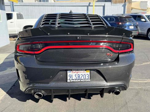 Used 2019 Dodge Charger R/T w/ Blacktop Package image 7