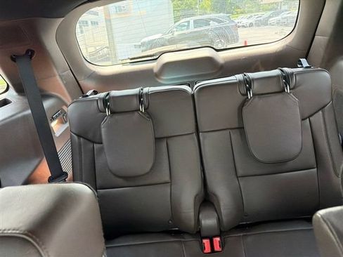 Used 2022 Ford Explorer King Ranch w/ Technology Package RWD image 7