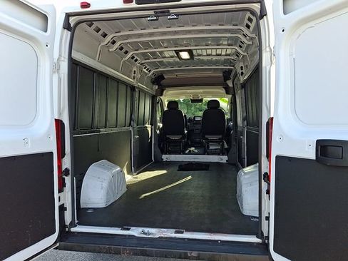 Used 2025 RAM ProMaster 2500 w/ Convenience Group FWD image 28
