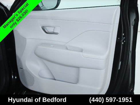 Used 2024 Hyundai Kona Limited AWD/4WD image 37