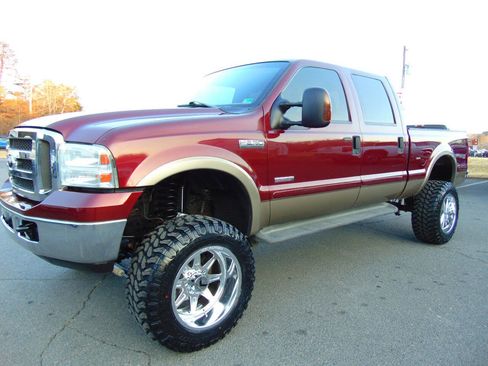 Used 2005 Ford F250 Lariat image 25