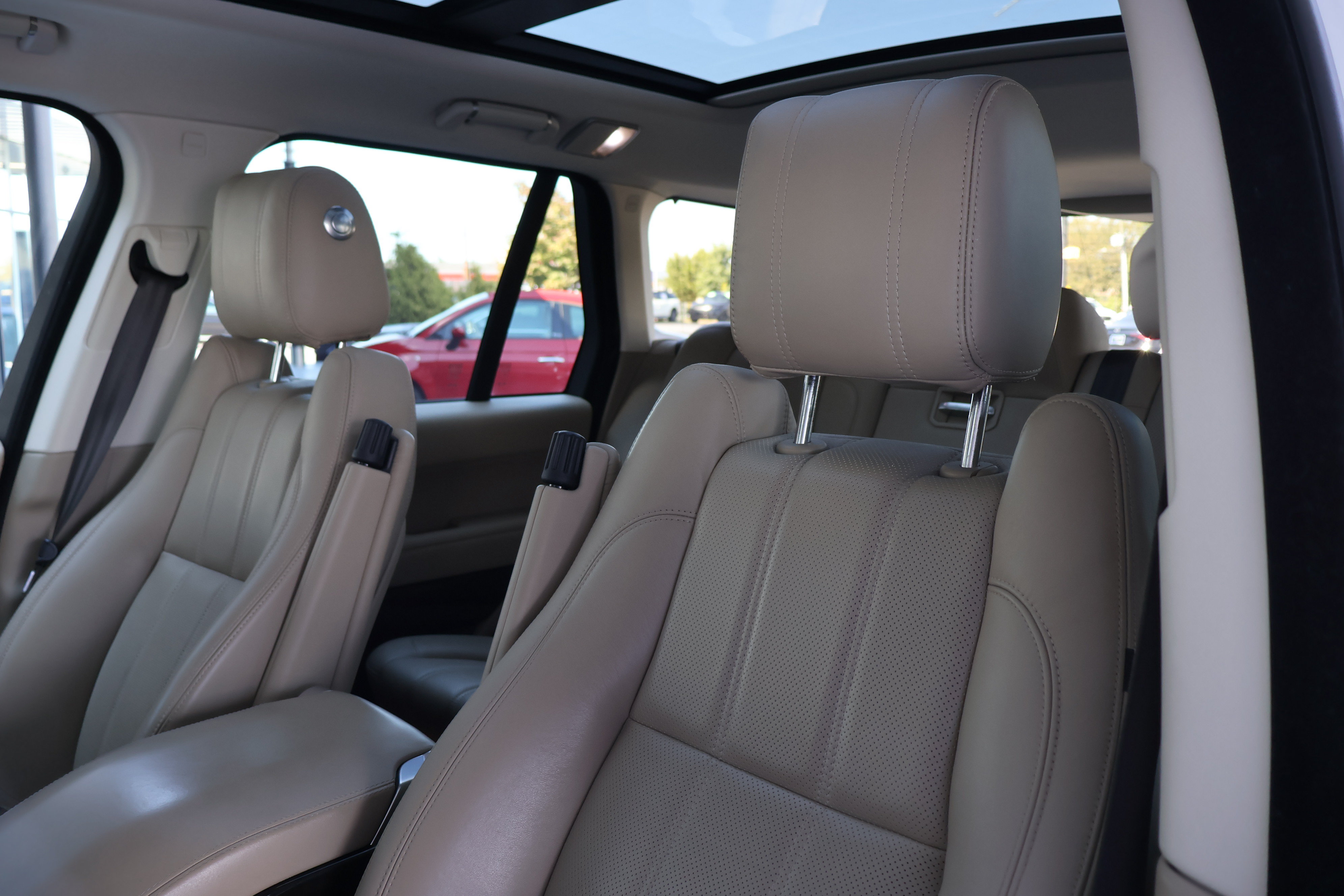 Used 2013 Land Rover Range Rover HSE AWD/4WD image 11