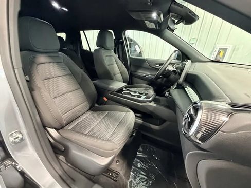 Used 2026 Chevrolet Equinox LT AWD/4WD image 25