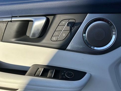 Used 2025 Buick Enclave Avenir w/ Trailering Package, 5000 lbs. image 24