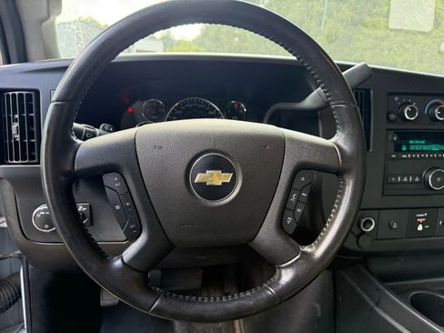 Used 2023 Chevrolet Express 3500 w/ Driver Convenience Package image 12