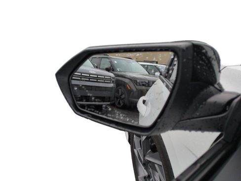 Used 2025 Hyundai Elantra Sport FWD image 11