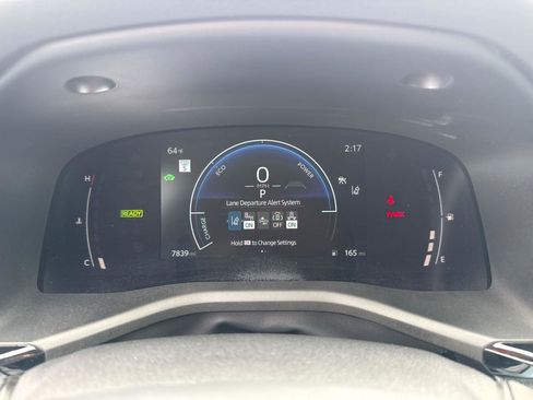 Used 2025 Toyota Camry SE FWD image 14
