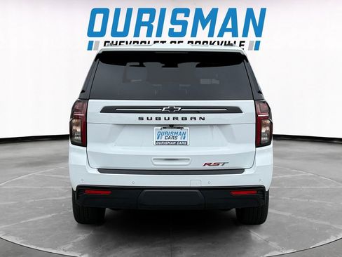 Used 2024 Chevrolet Suburban RST w/ Luxury Package AWD/4WD image 5