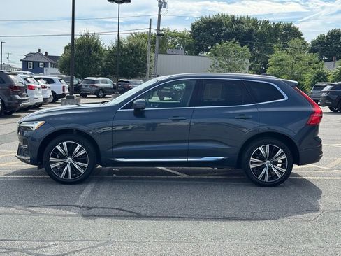 Used 2022 Volvo XC60 B5 Inscription w/ Climate Package image 2