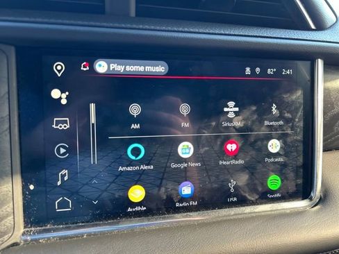 Used 2022 GMC Yukon XL Denali image 30