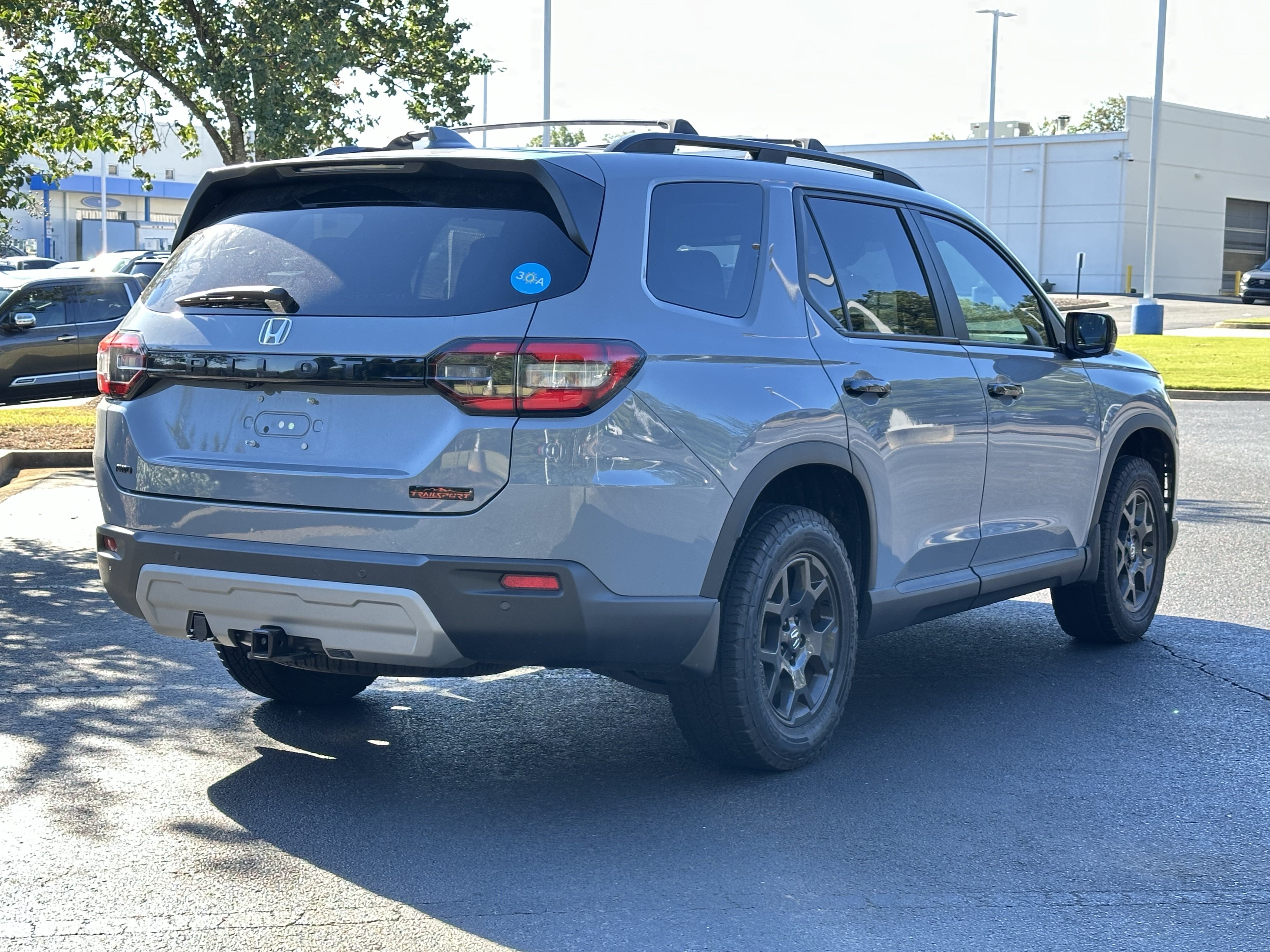 Used 2024 Honda Pilot TrailSport image 14