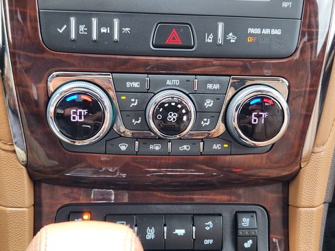 Used 2016 Buick Enclave Premium w/ Experience Buick Package AWD/4WD image 12