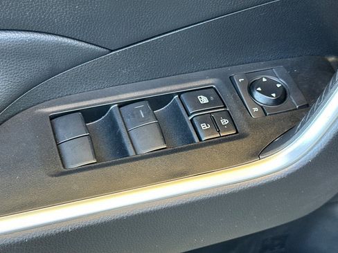 Certified 2023 Toyota RAV4 LE AWD/4WD image 14