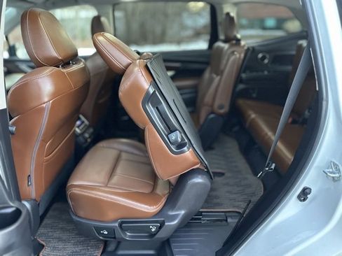 Used 2022 Subaru Ascent Touring image 23