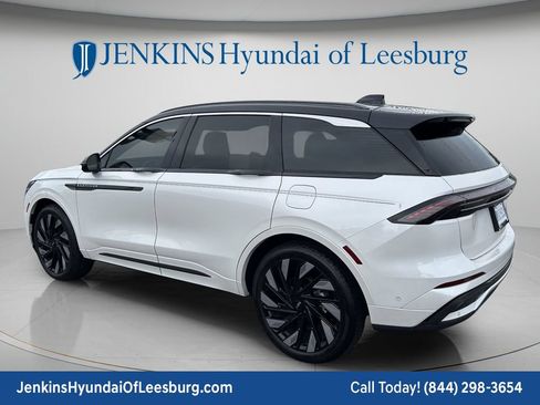 Used 2024 Lincoln Nautilus Black Label w/ Jet Appearance Package (87T) AWD/4WD image 7