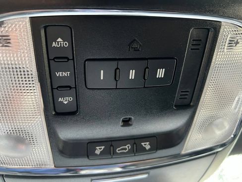 Used 2020 Jeep Grand Cherokee Altitude AWD/4WD image 44