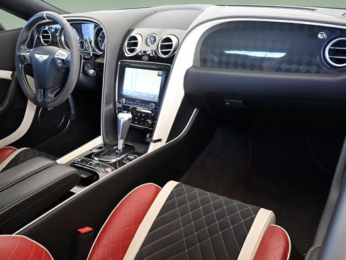 Used 2018 Bentley Continental GT Supersports image 2