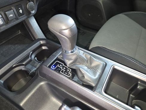 Used 2023 Toyota Tacoma TRD Sport w/ Advanced Technology Package AWD/4WD image 31