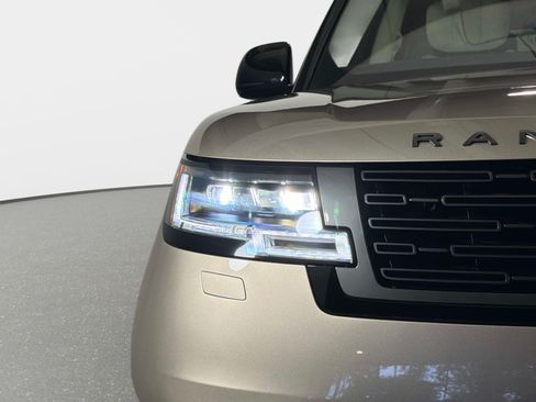 Used 2023 Land Rover Range Rover Autobiography AWD/4WD image 18