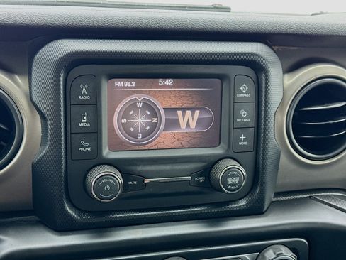 Used 2020 Jeep Wrangler Unlimited Sport S AWD/4WD image 9