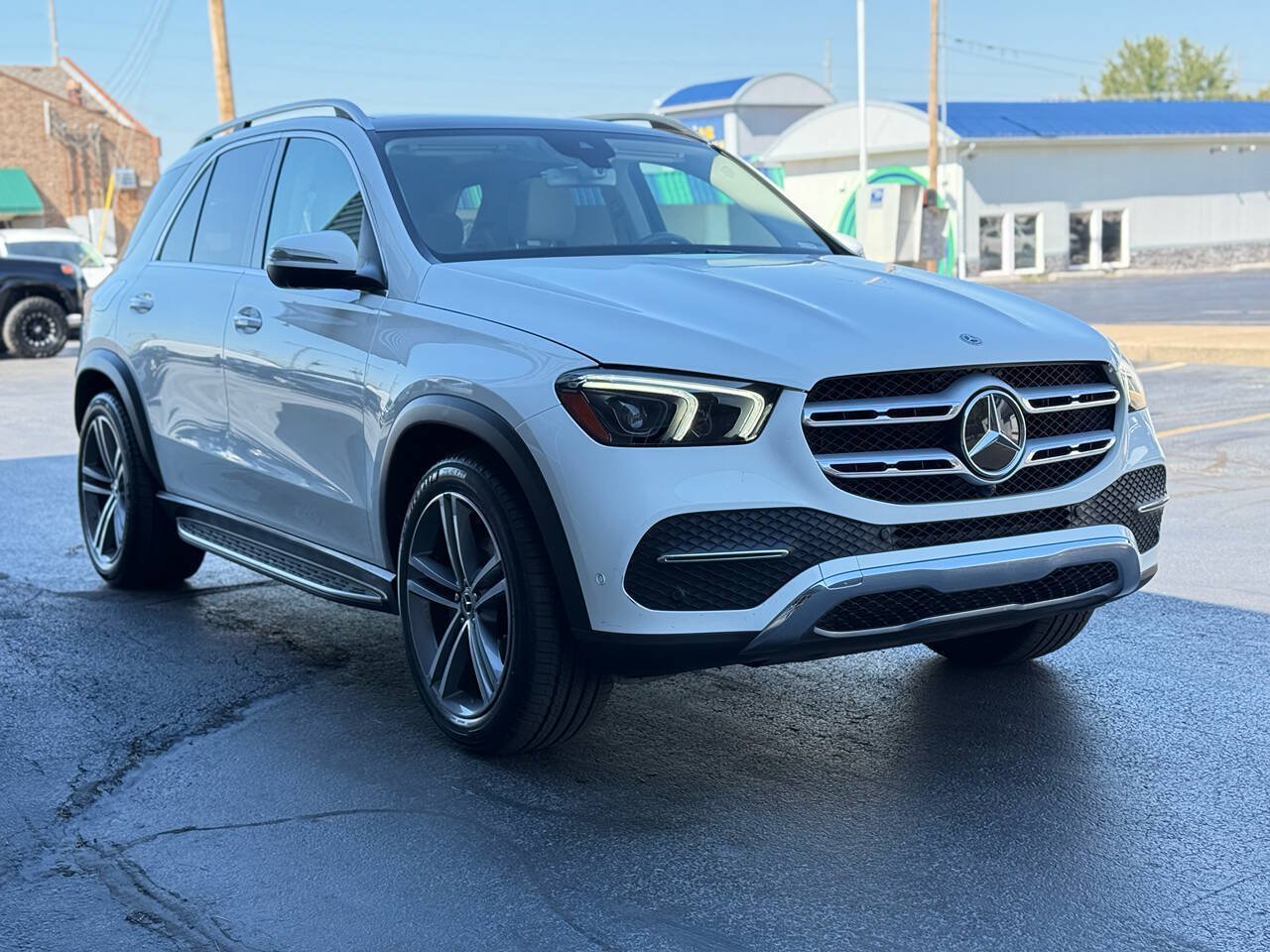 Used 2020 Mercedes-Benz GLE 350 4MATIC image 3