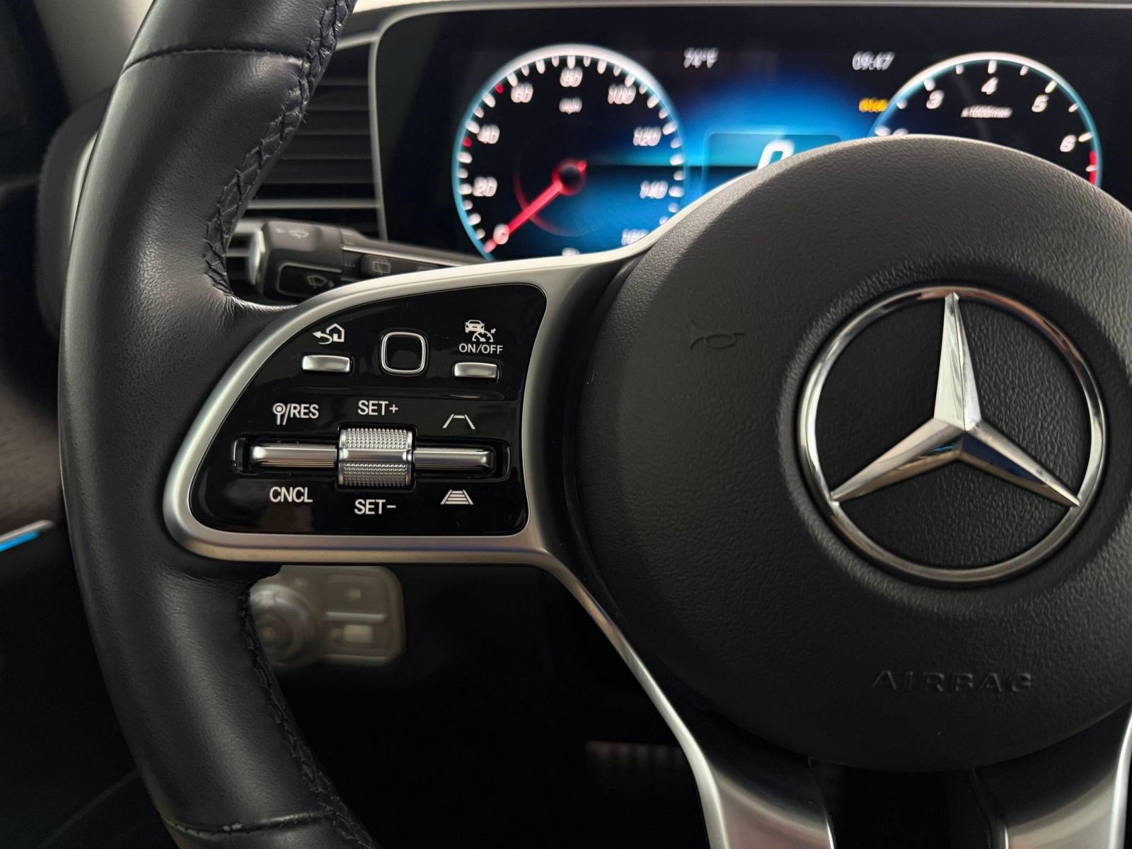 Certified 2023 Mercedes-Benz GLS 450 4MATIC image 13