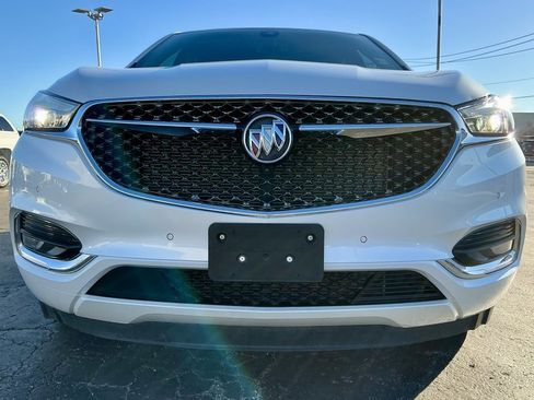 Used 2021 Buick Enclave Avenir w/ Avenir Technology Package image 9