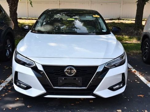 Used 2023 Nissan Sentra SR FWD image 3