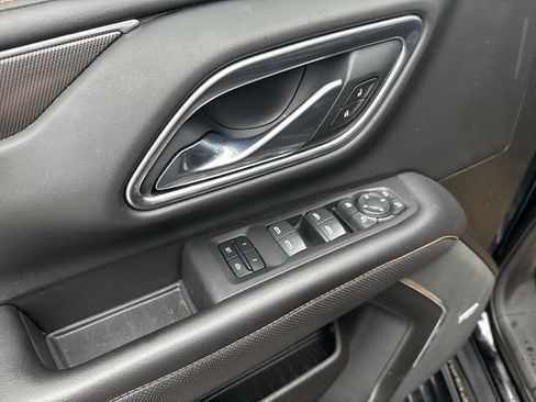 Used 2021 GMC Yukon AT4 w/ AT4 Premium Plus Package AWD/4WD image 17