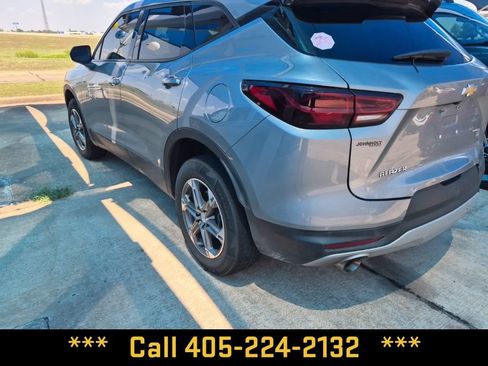 Used 2024 Chevrolet Blazer LT FWD image 6