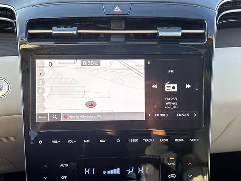 Used 2024 Hyundai Tucson Limited image 10