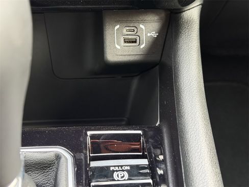 New 2026 Jeep Compass Latitude image 17