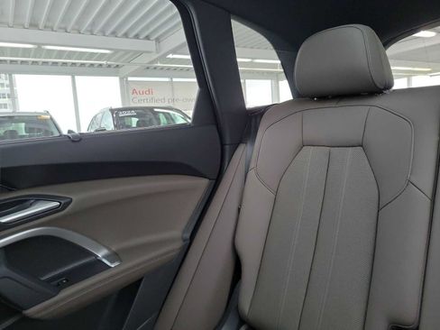 Certified 2025 Audi Q5 Premium Plus AWD/4WD image 4