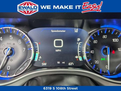 New 2027 Chrysler Pacifica LX FWD image 28