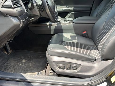 Used 2021 Toyota Camry SE image 12