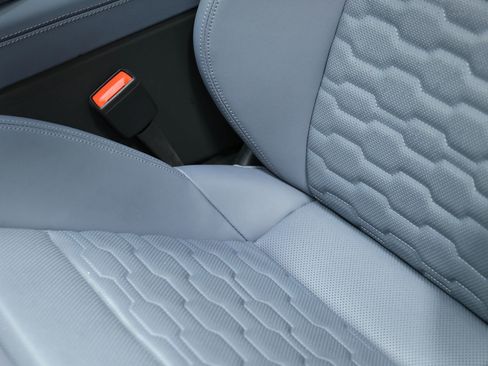 Used 2024 Audi e-tron GT Premium Plus w/ Performance Package image 17