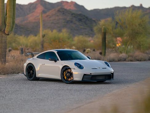 Used 2023 Porsche 911 GT3 RWD image 3